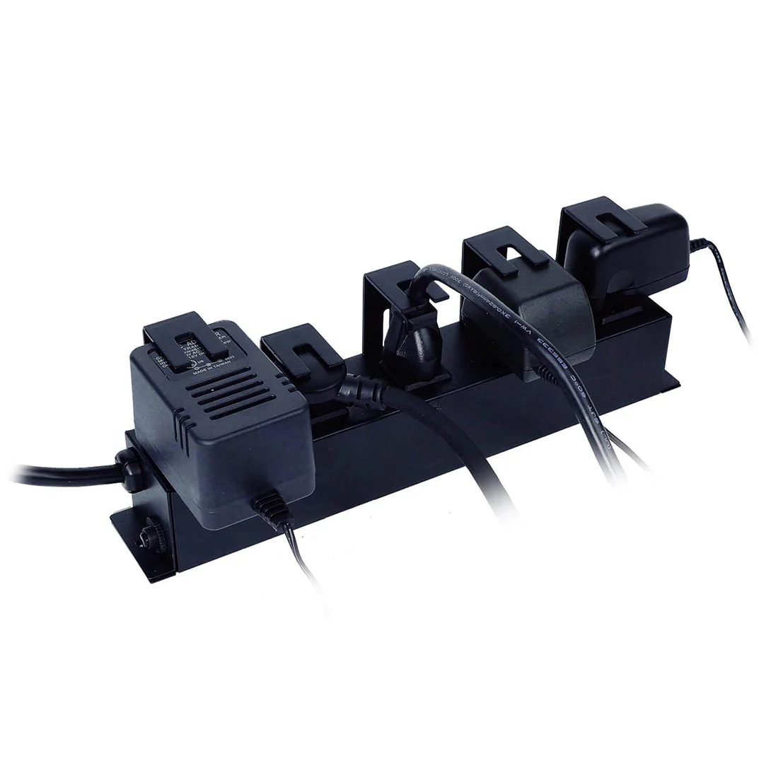 Furman PLUGLOCK 15A Power Distribution Strip, 5 Spaced Outlets with Brackets, 5Ft Cord (PLUGLOCK) - Image 3