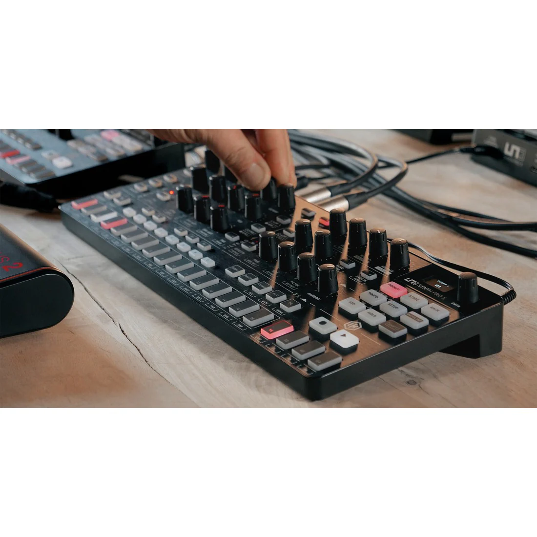 IK Multimedia UNO Synth PRO X Paraphonic Analog Synthesizer (1143262) - Image 18