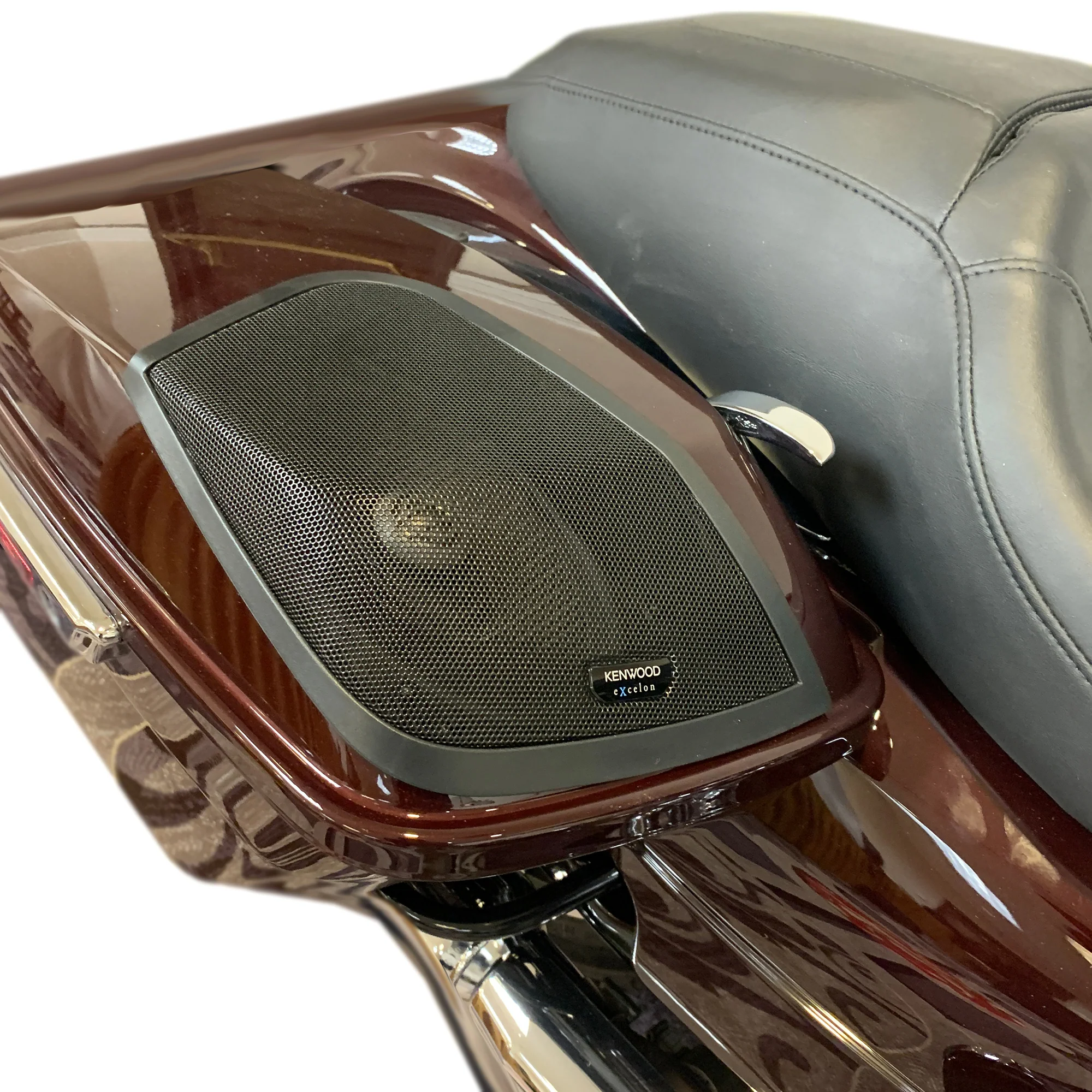 Kenwood eXcelon CA-CUT14 6"x9" Cut-In Saddlebag Lid Kit for Select Harley Davidson 2014-up Motorcycles (speakers not included) (CACUT14) - Image 12