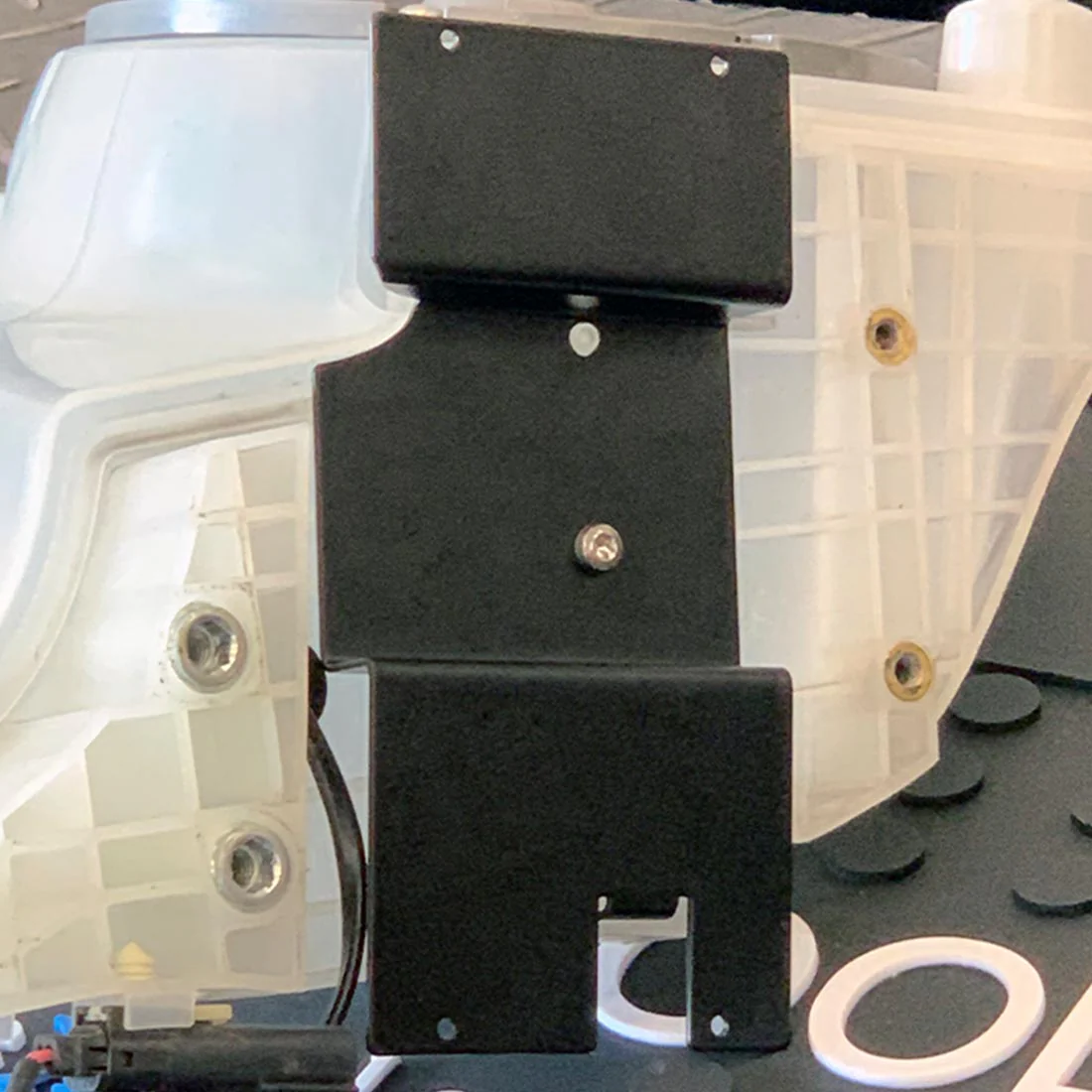 Kenwood eXcelon CA-PLT14SG3 Third Amplifier Mounting Plate for 2014-up Harley-Davidson Street Glide Motorcycles (CAPLT14SG3) - Image 6